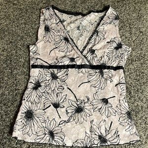 Womens Sexy lace tank top light pink and black, see measurements